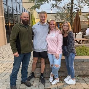 Meet your Posher, Misty